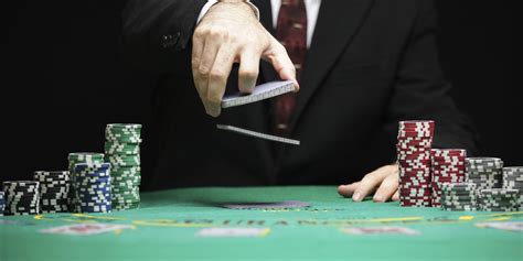 istilah fold dalam poker Array